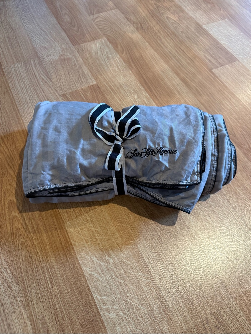 United Airlines Polaris Saks Fifth Avenue Light Gray Travel Duvet